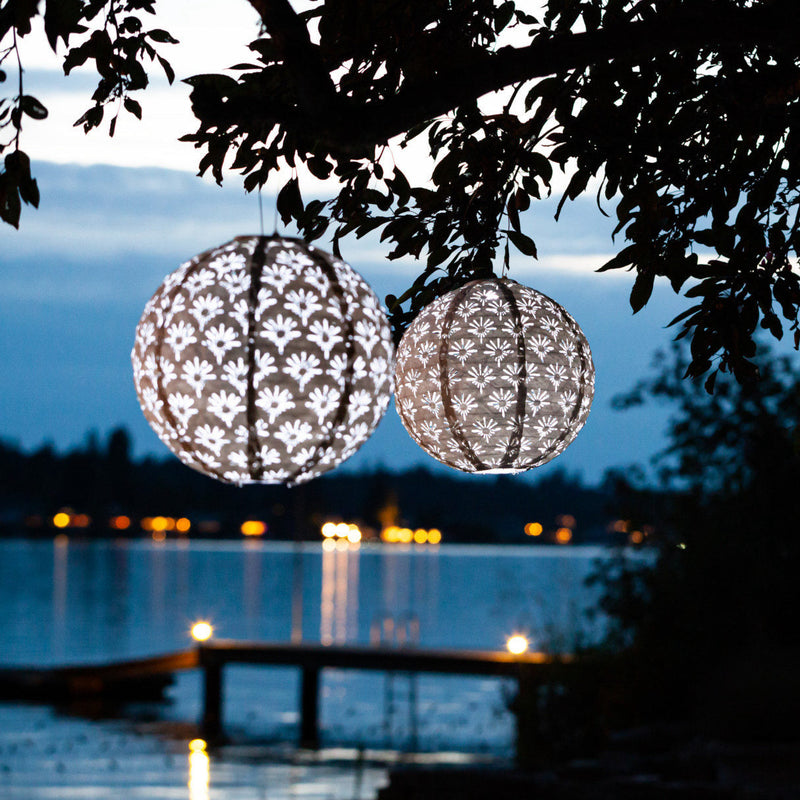 Soji Stella - Deco Globe White Solar Lantern